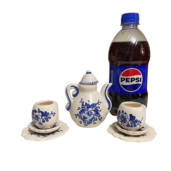 Vintage Miniature Tea Set 8 Piece Blue Floral Doll House Collectible - Picture 8 of 16